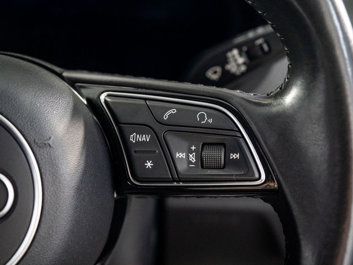 Audi A3 2019 - фото автомобиля