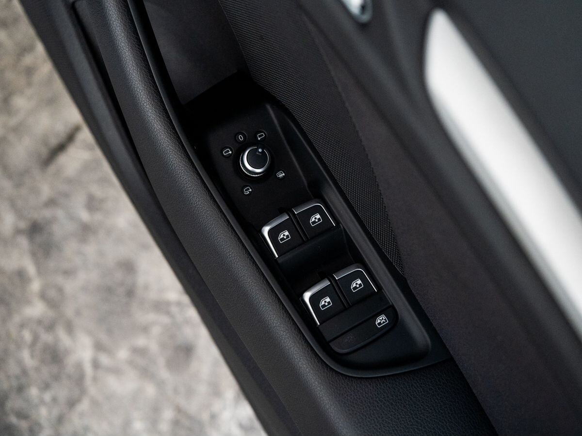 Audi A3 2019 - фото автомобиля