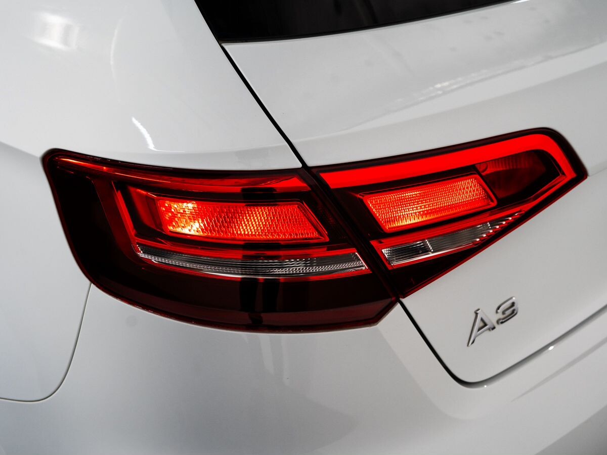 Audi A3 2019 - фото автомобиля
