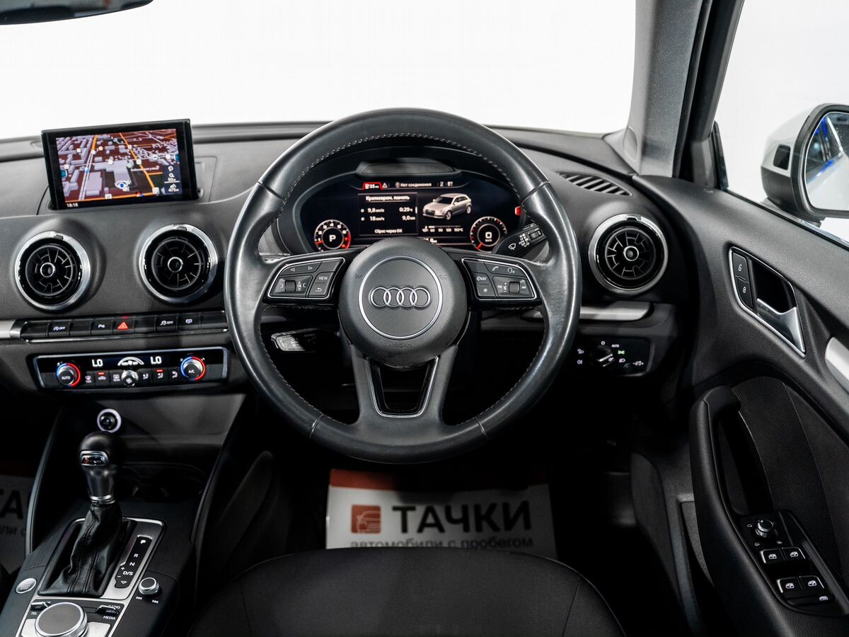 Audi A3 2019 - фото автомобиля