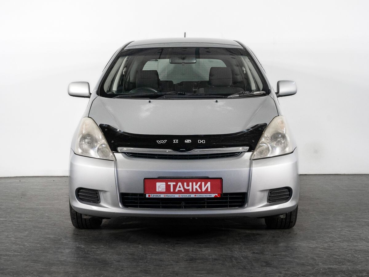 Toyota Wish 2004 - фото автомобиля