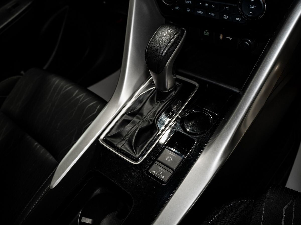 Mitsubishi Eclipse Cross 2018 - фото автомобиля