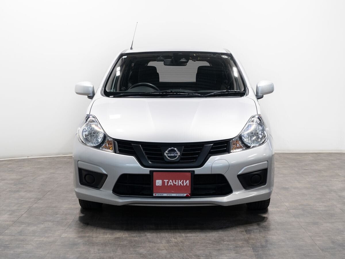 Nissan AD 2021 - фото автомобиля