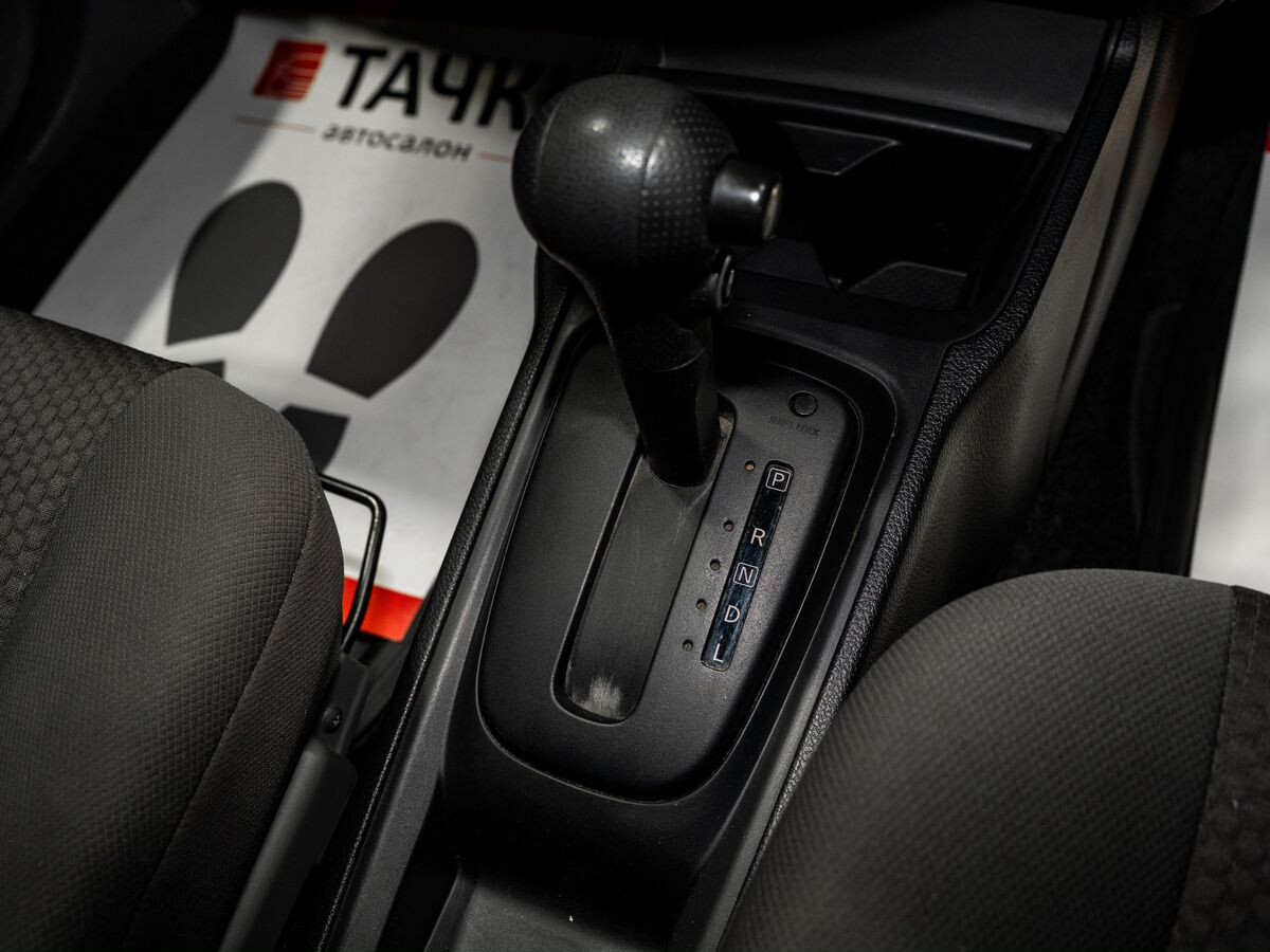 Nissan AD 2021 - фото автомобиля