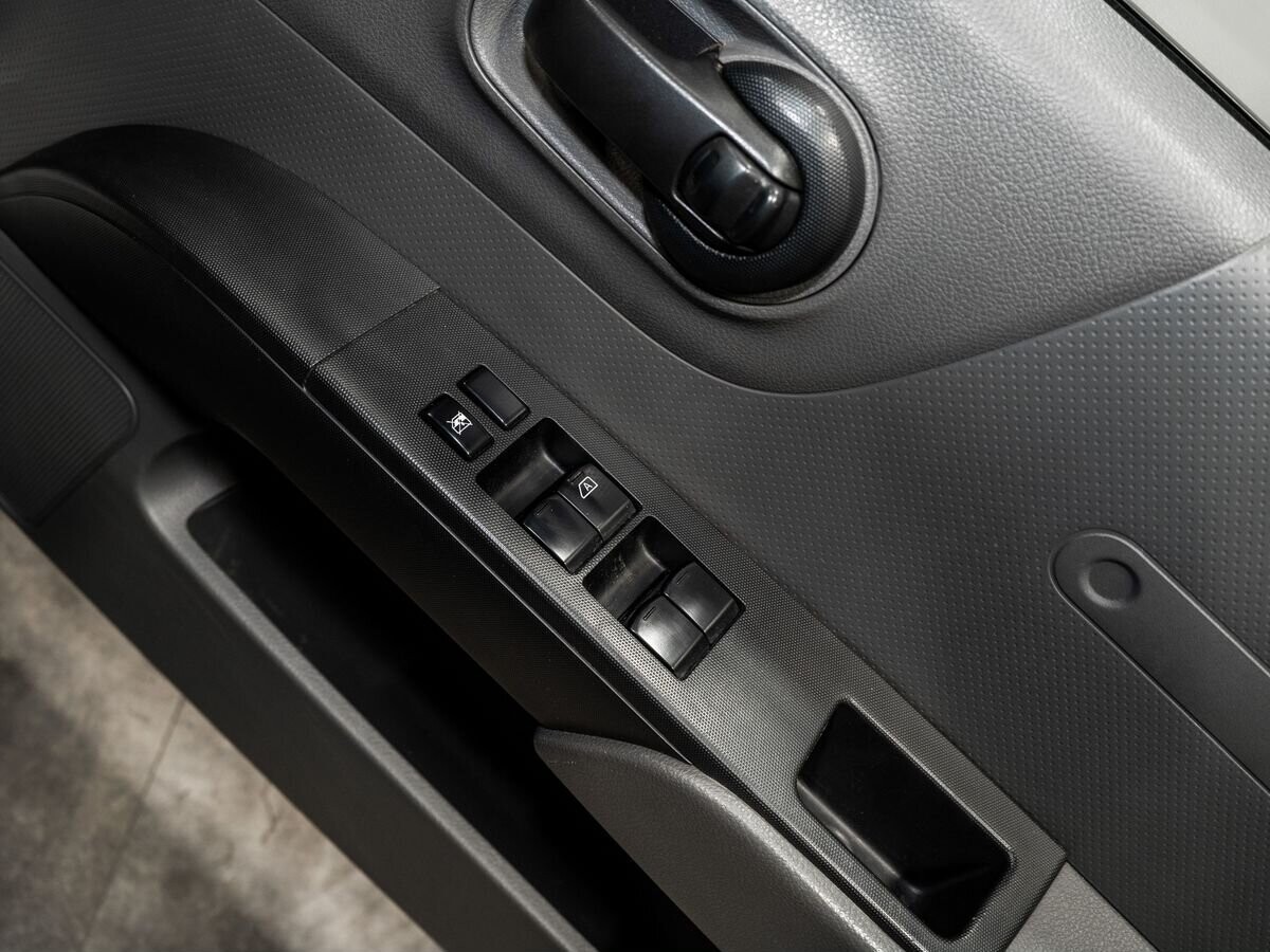 Nissan AD 2021 - фото автомобиля