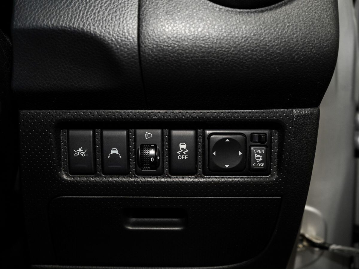 Nissan AD 2021 - фото автомобиля