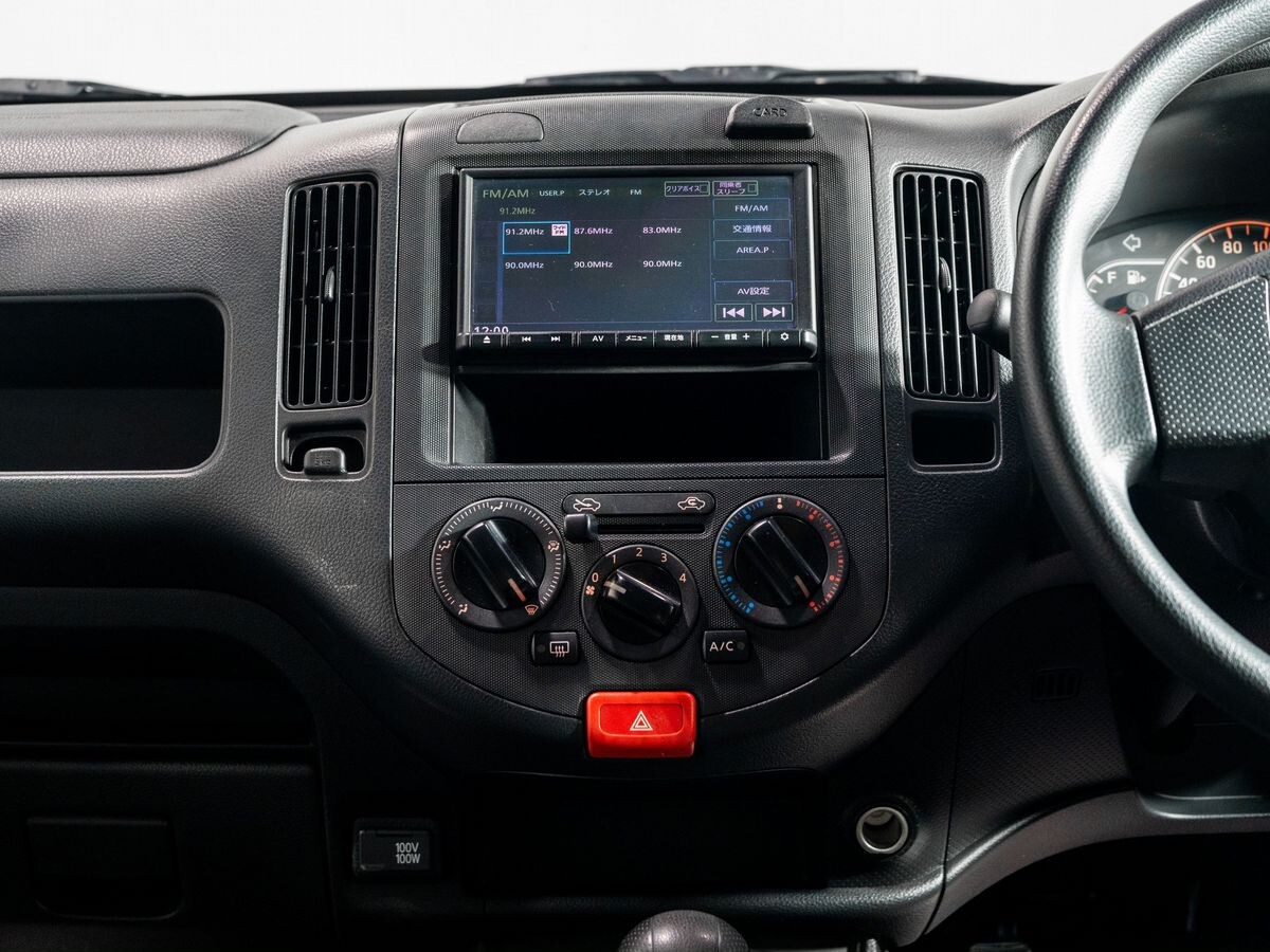 Nissan AD 2021 - фото автомобиля