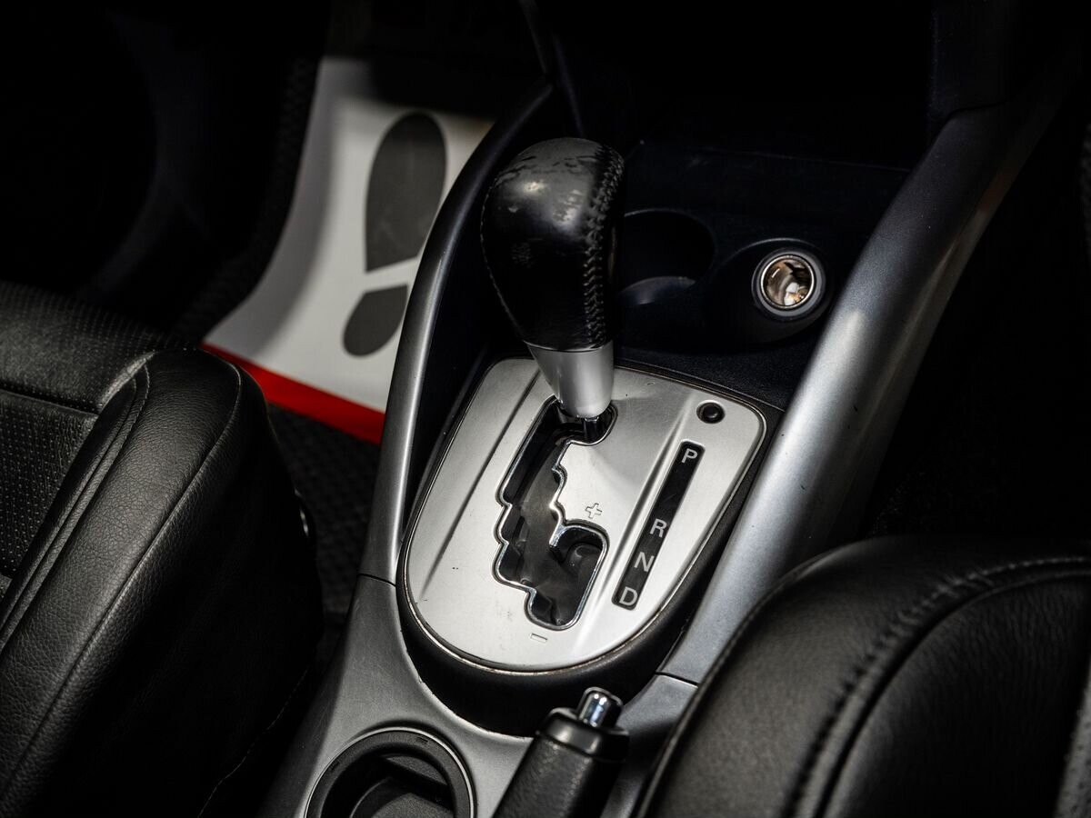 Mitsubishi Outlander 2010 - фото автомобиля