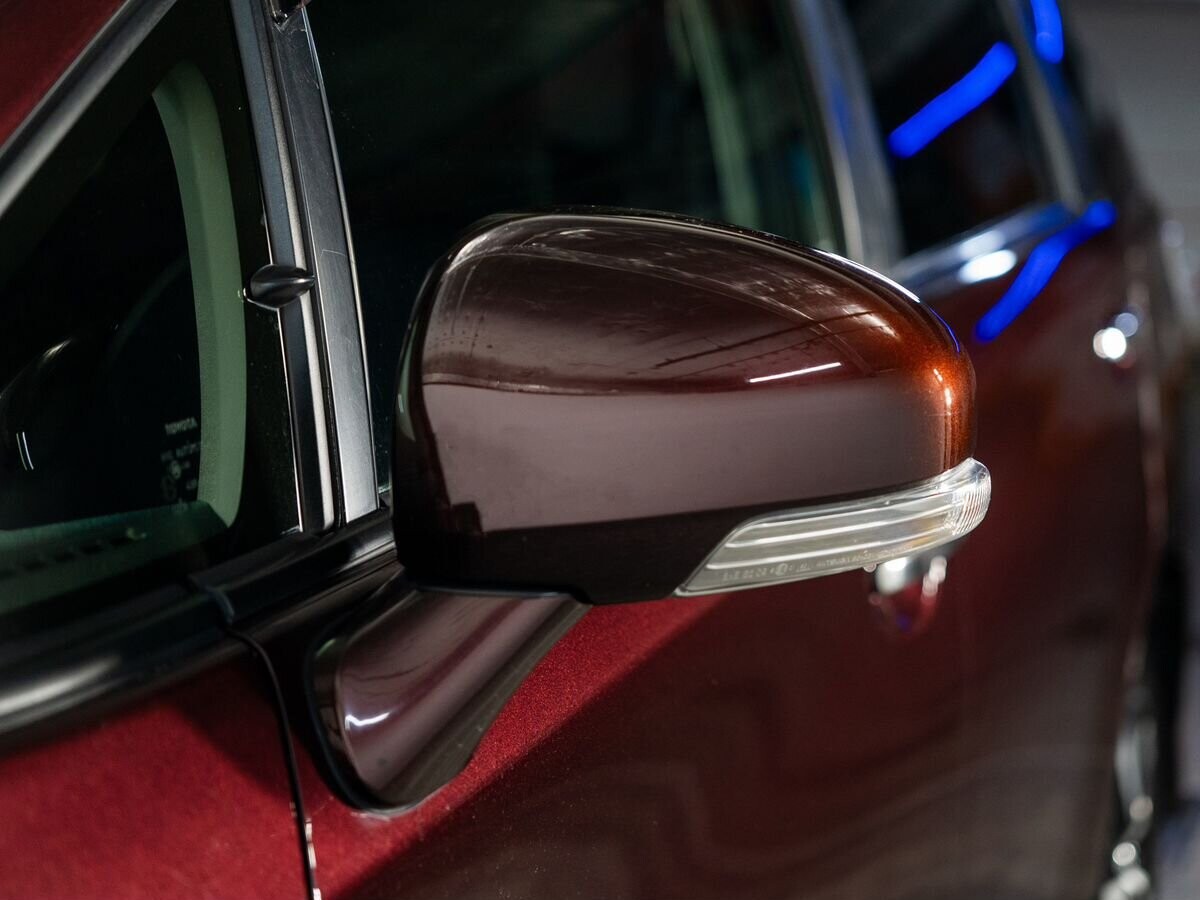 Toyota Wish 2014 - фото автомобиля