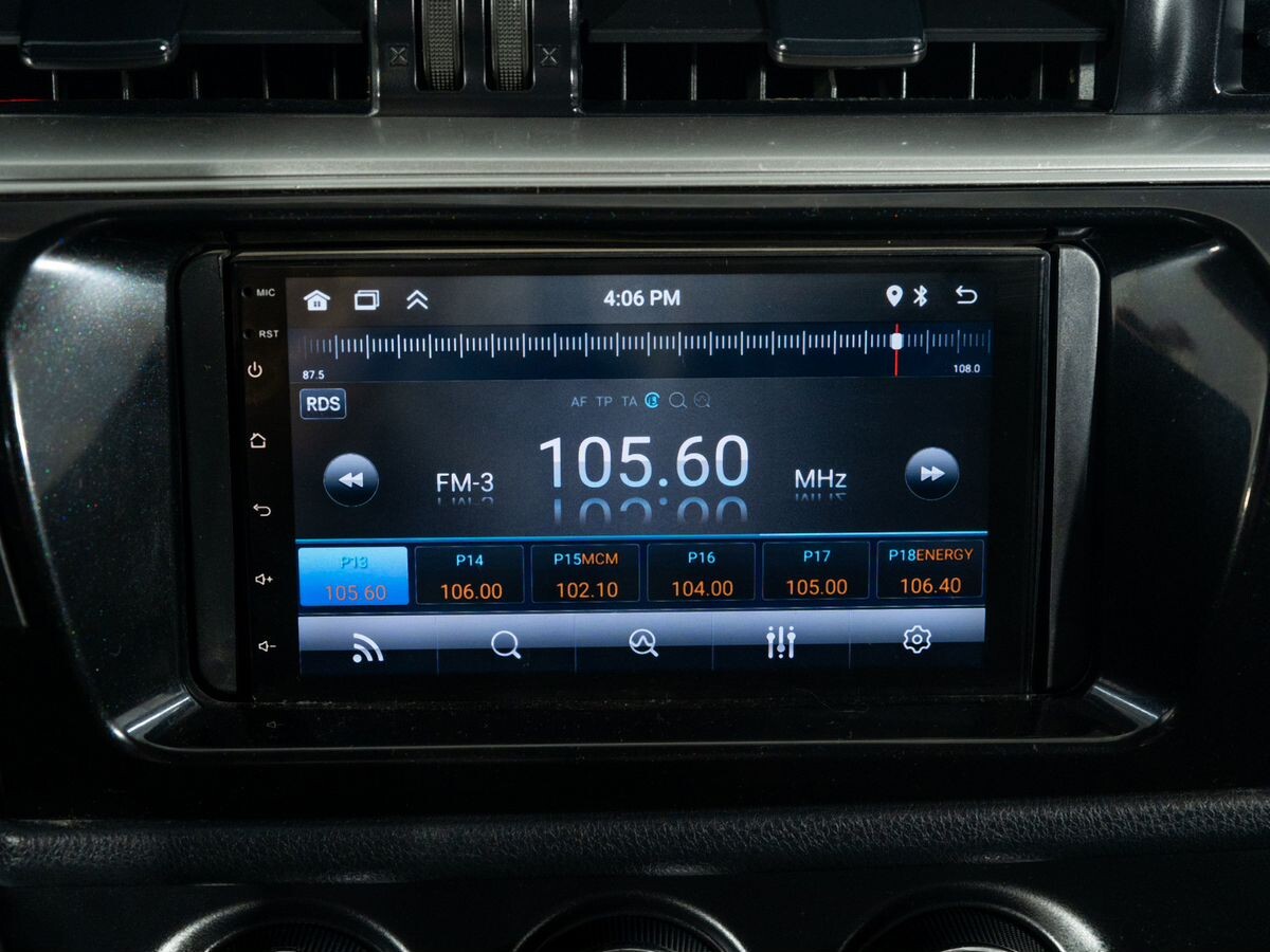 Toyota Corolla 2014 - фото автомобиля
