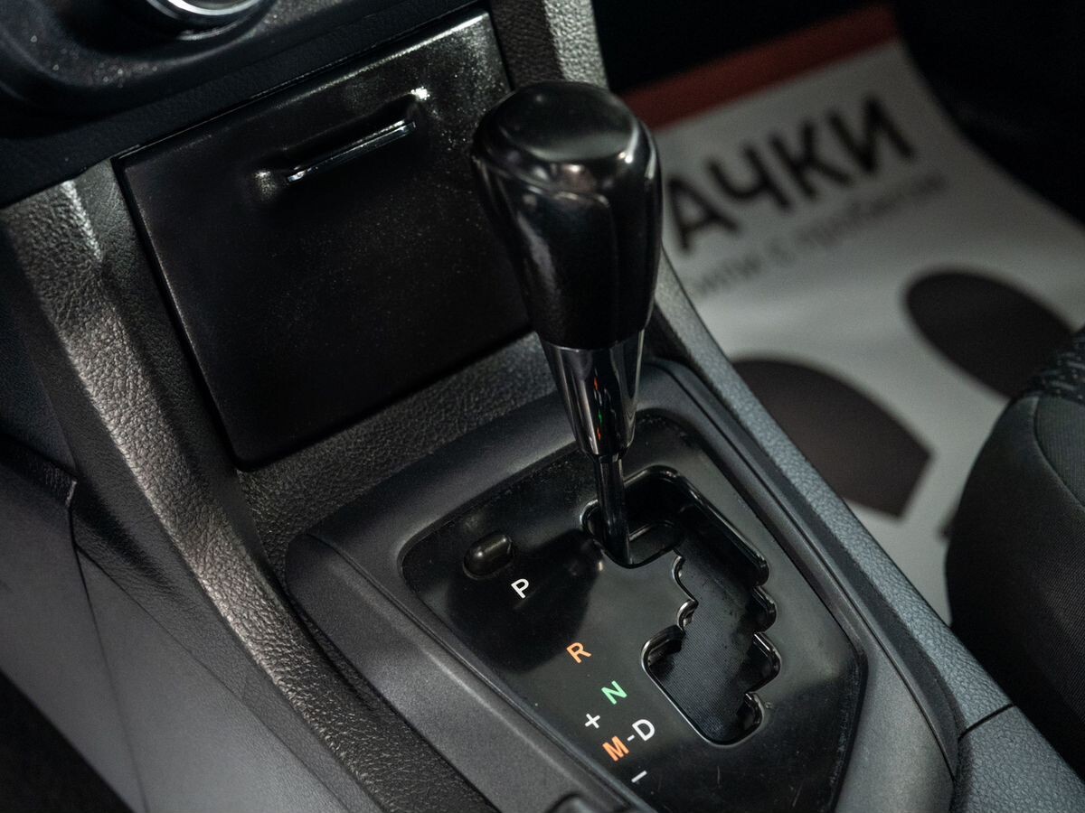 Toyota Corolla 2014 - фото автомобиля