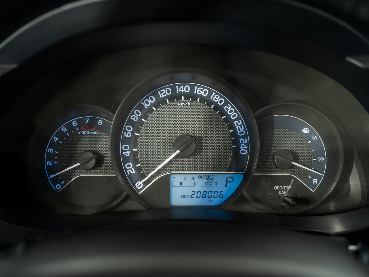 Toyota Corolla 2014 - фото автомобиля