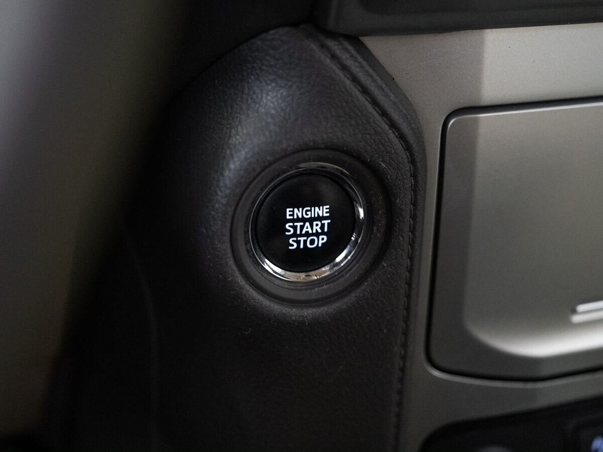 Toyota Land Cruiser Prado 2021 - фото автомобиля
