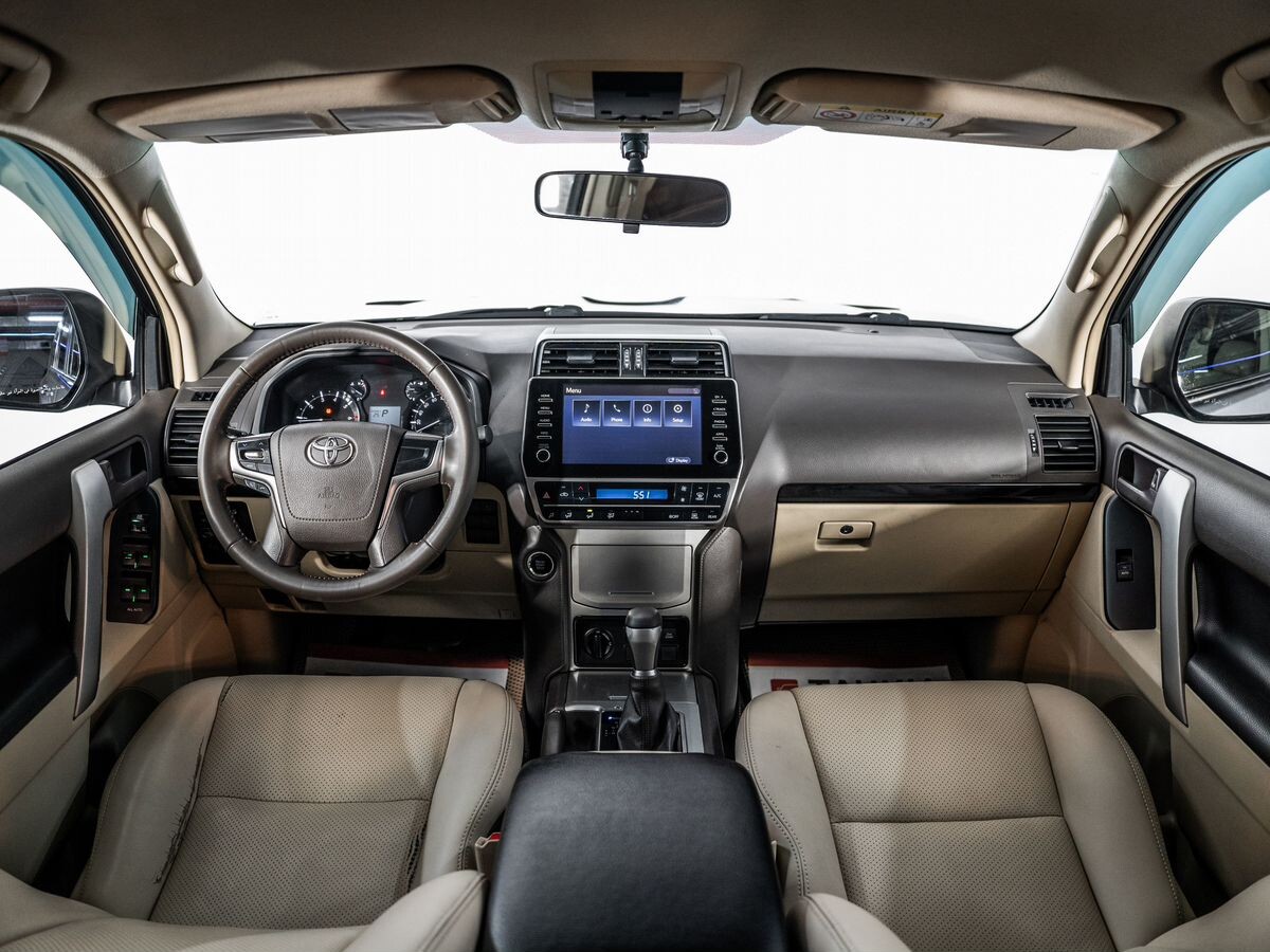 Toyota Land Cruiser Prado 2021 - фото автомобиля