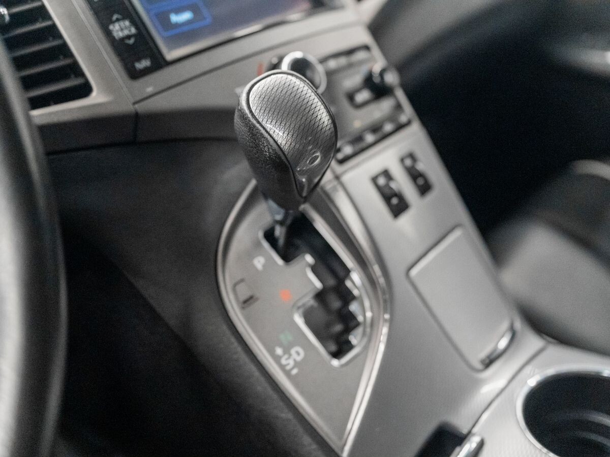 Toyota Venza 2013 - фото автомобиля