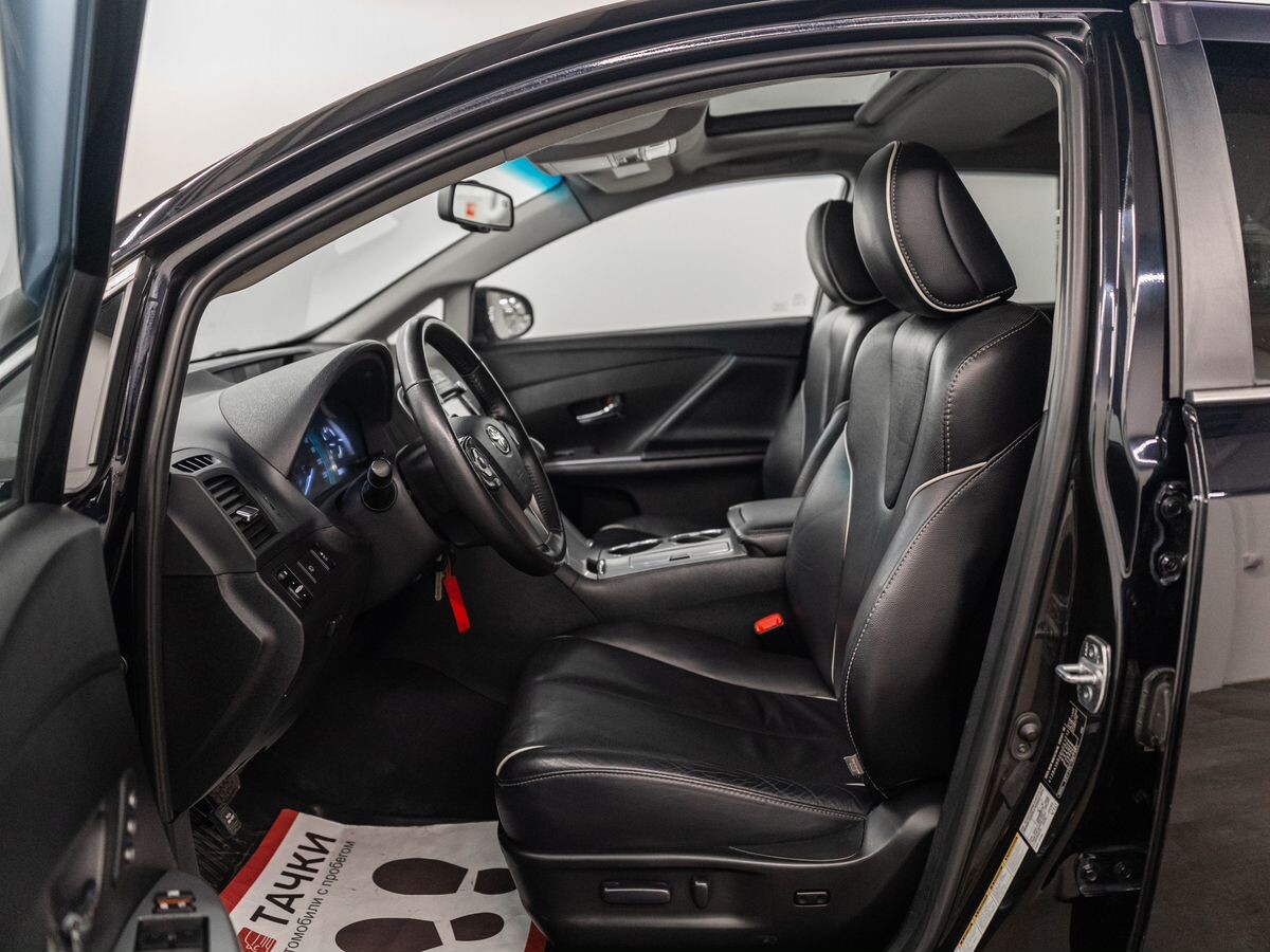 Toyota Venza 2013 - фото автомобиля