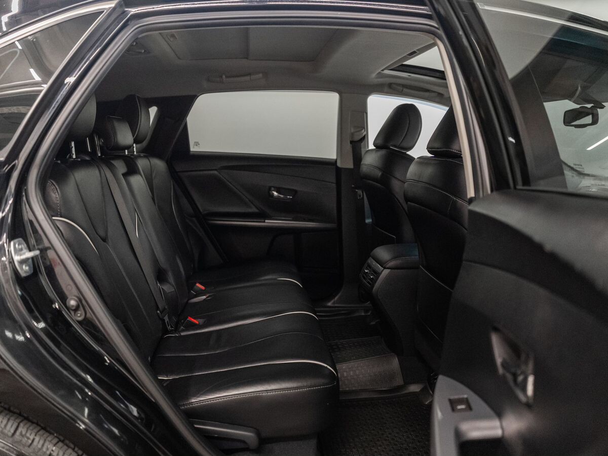 Toyota Venza 2013 - фото автомобиля
