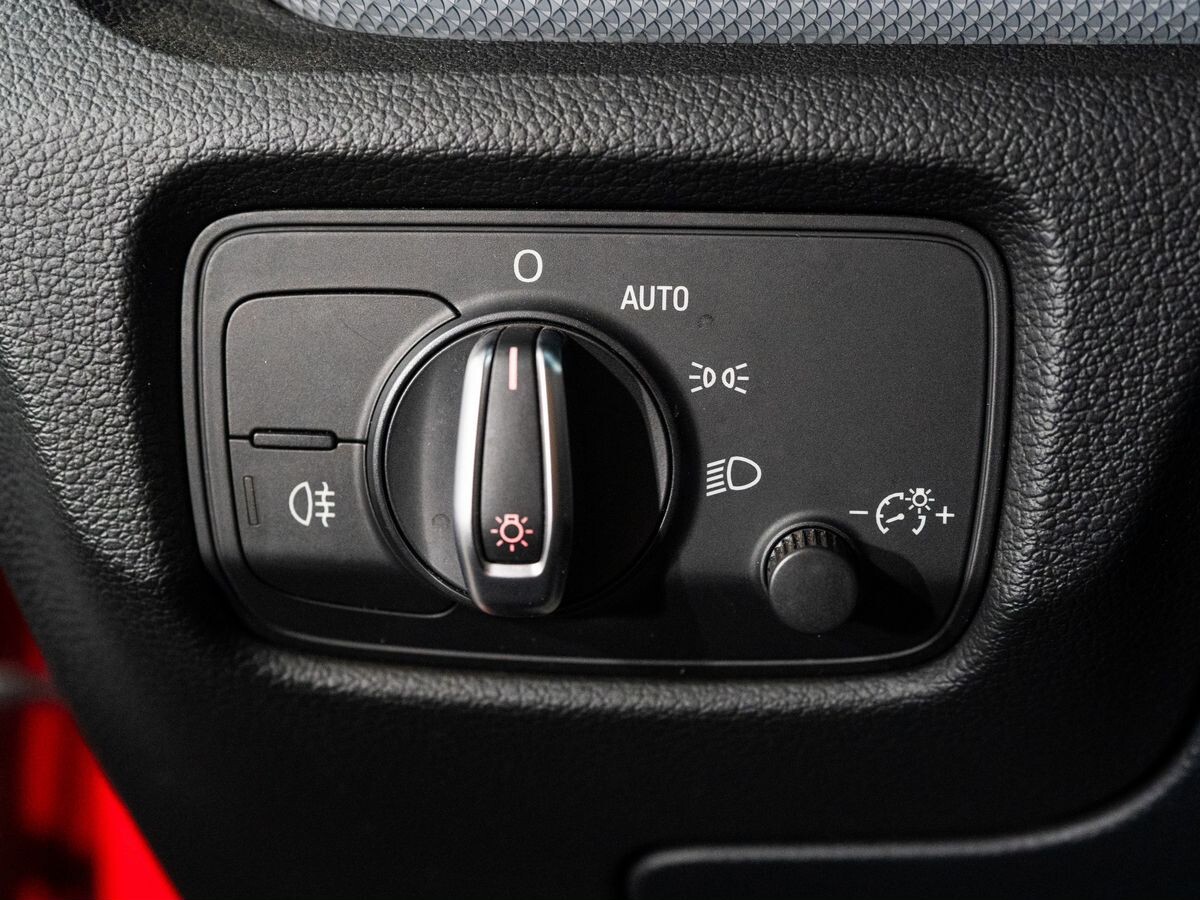 Audi A3 2012 - фото автомобиля