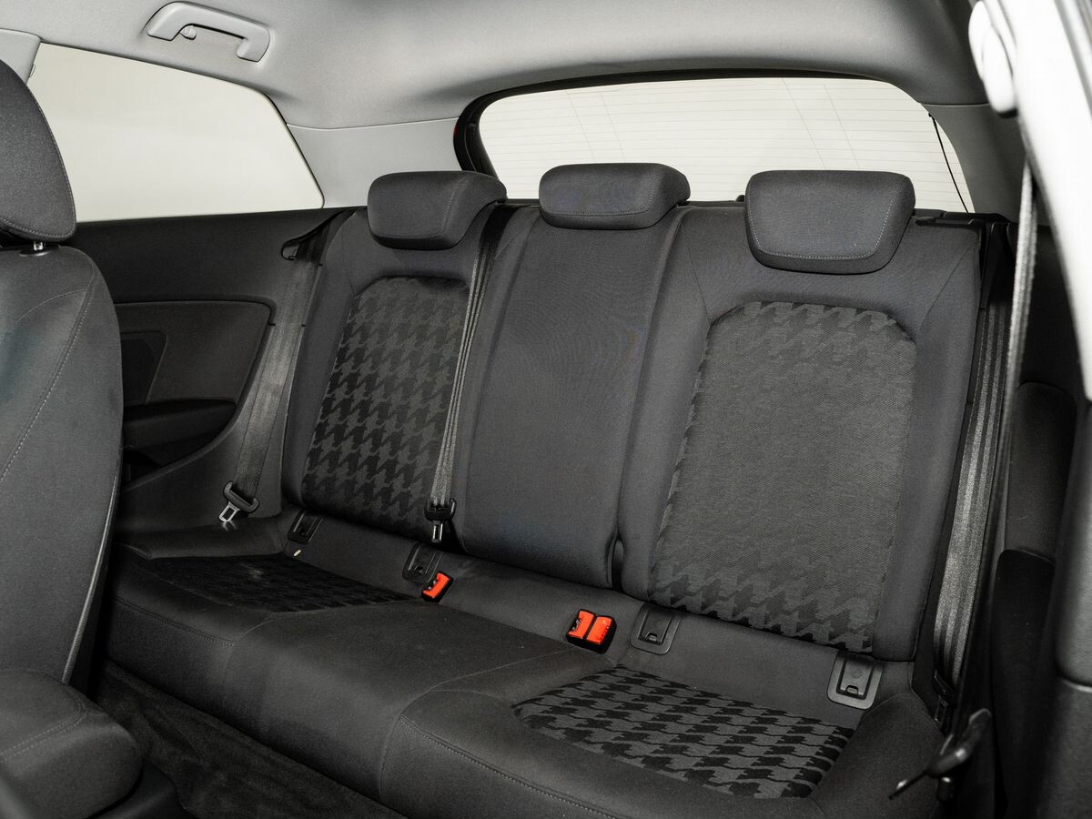 Audi A3 2012 - фото автомобиля