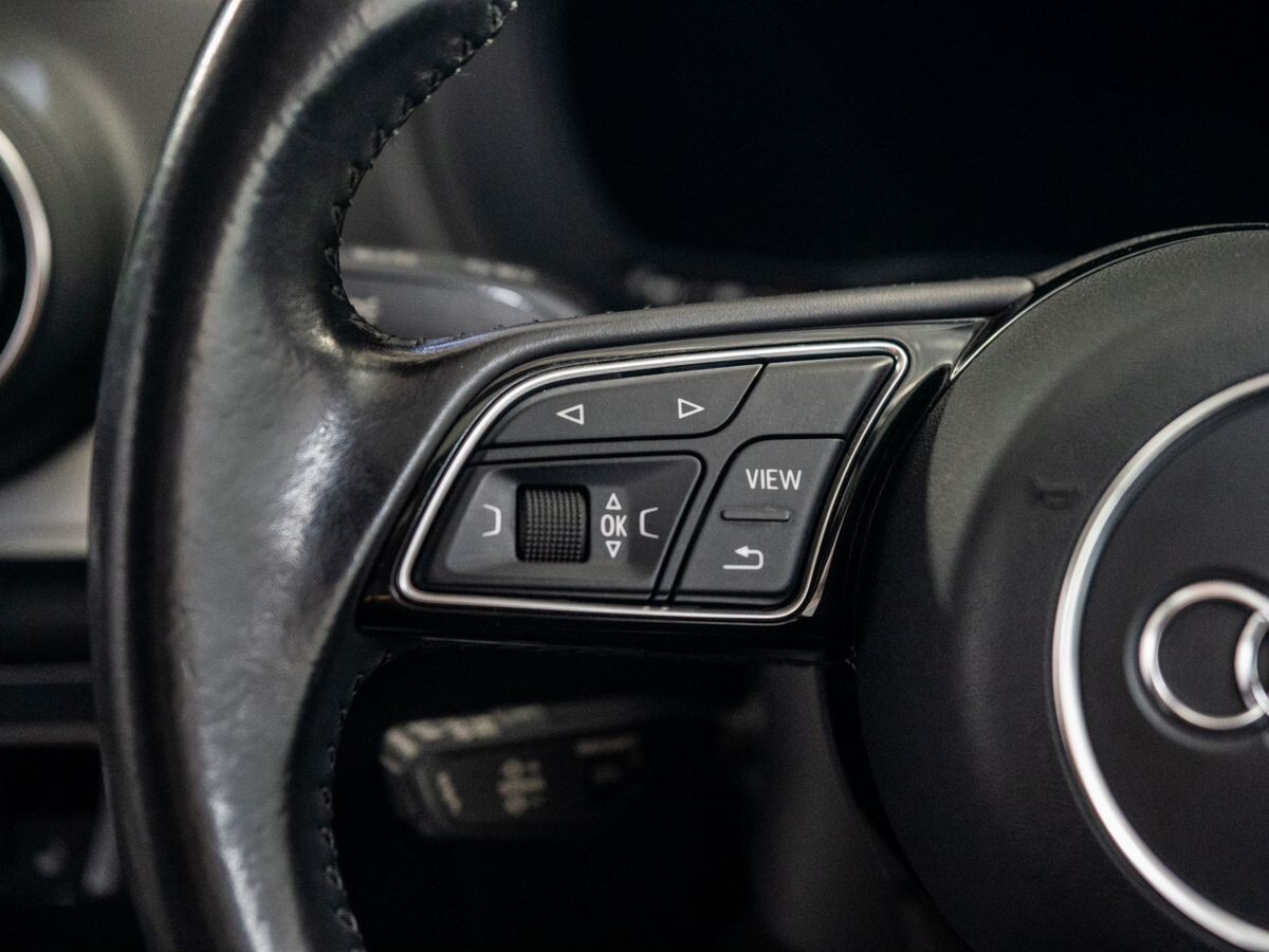 Audi Q2 2017 - фото автомобиля