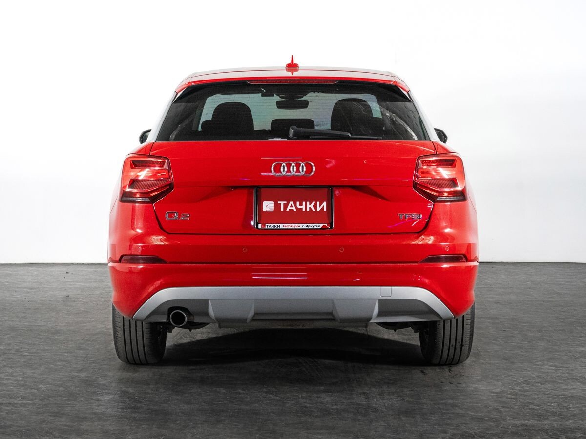 Audi Q2 2017 - фото автомобиля