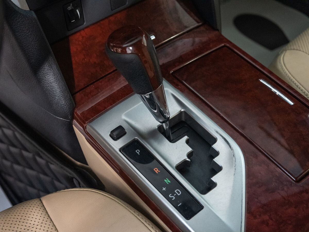 Toyota Camry 2012 - фото автомобиля