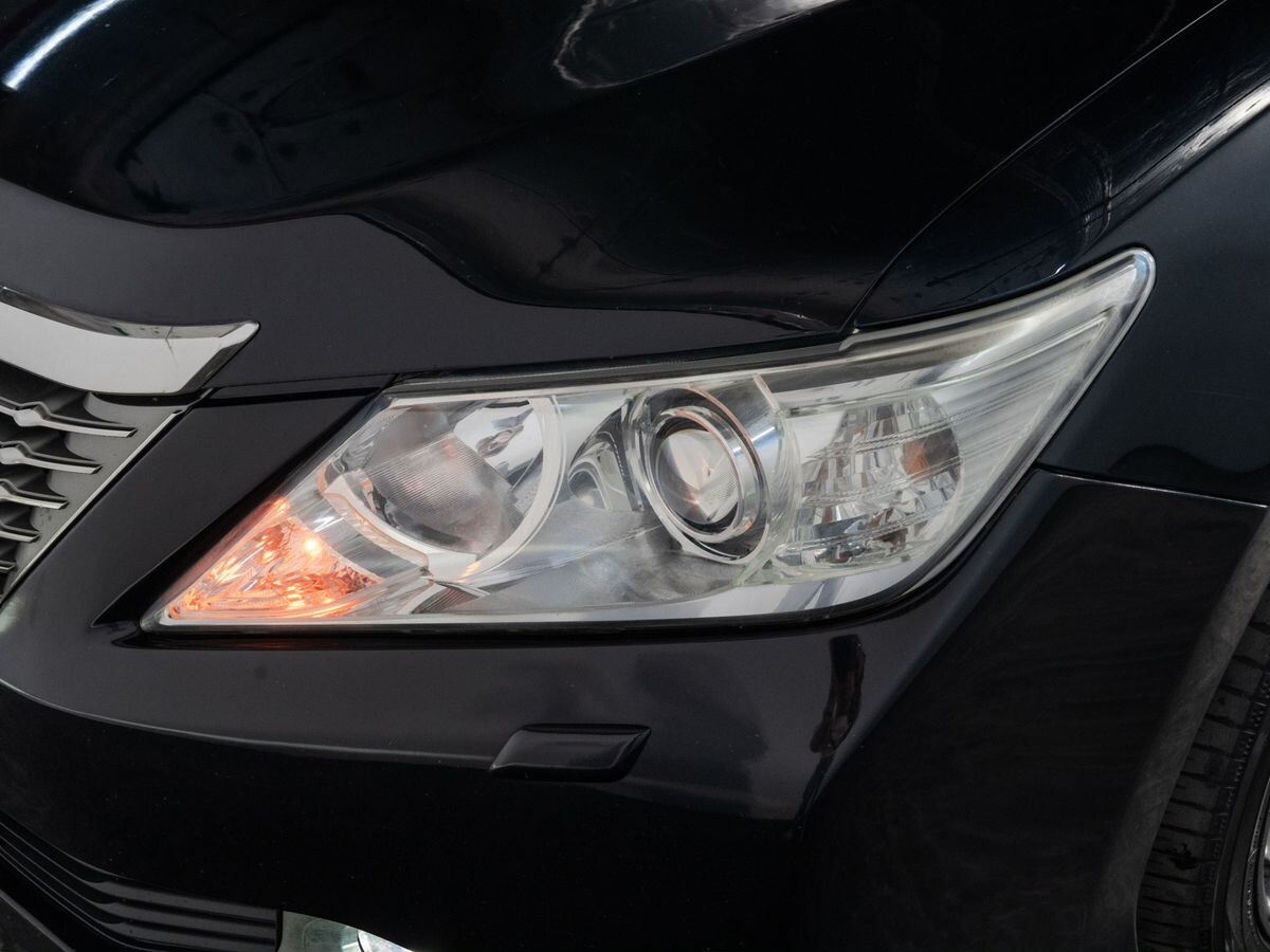 Toyota Camry 2012 - фото автомобиля