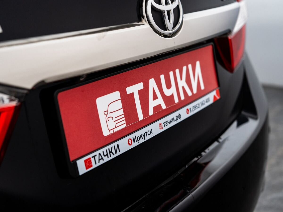 Toyota Camry 2012 - фото автомобиля