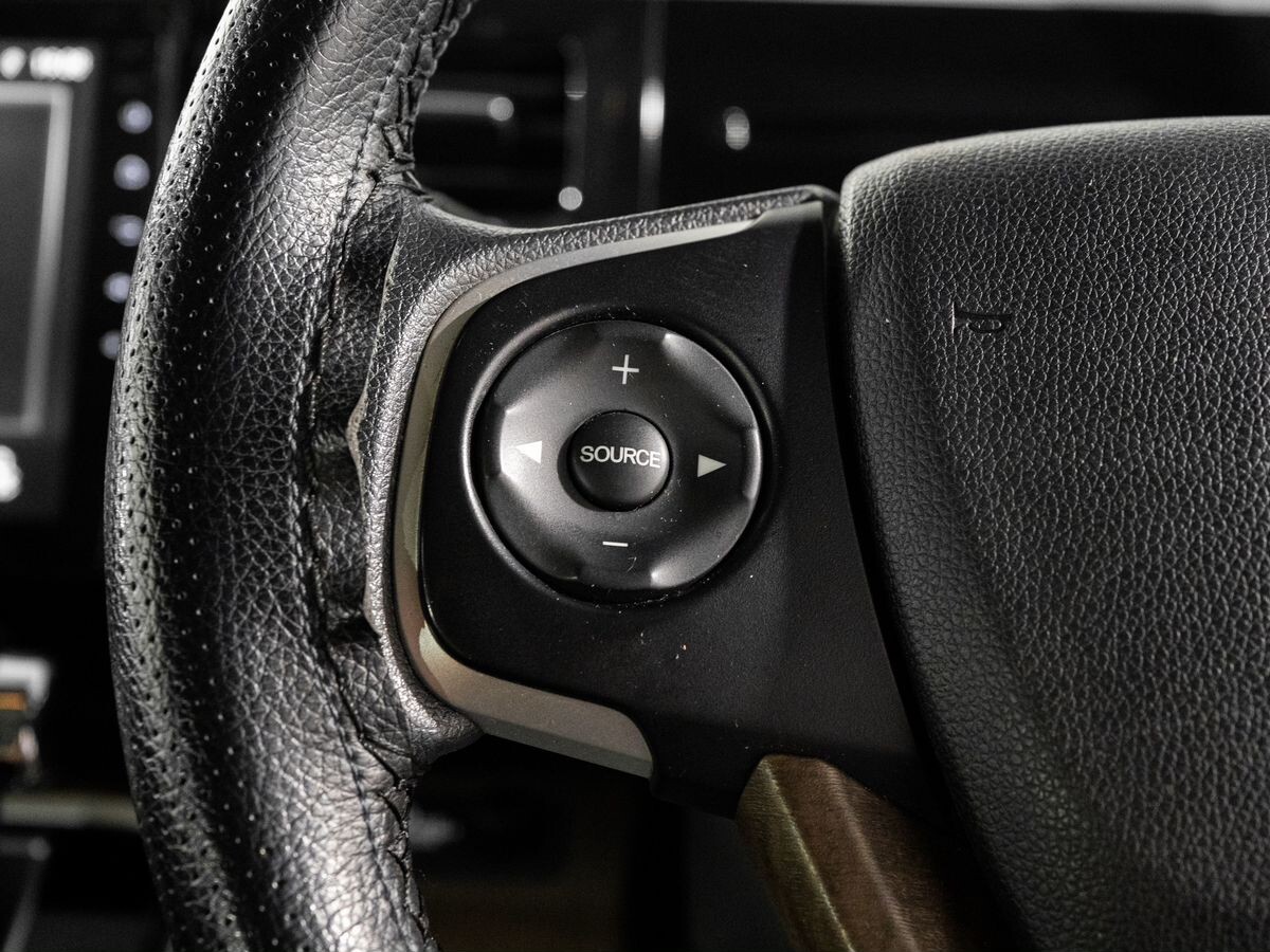 Honda Stepwgn 2015 - фото автомобиля
