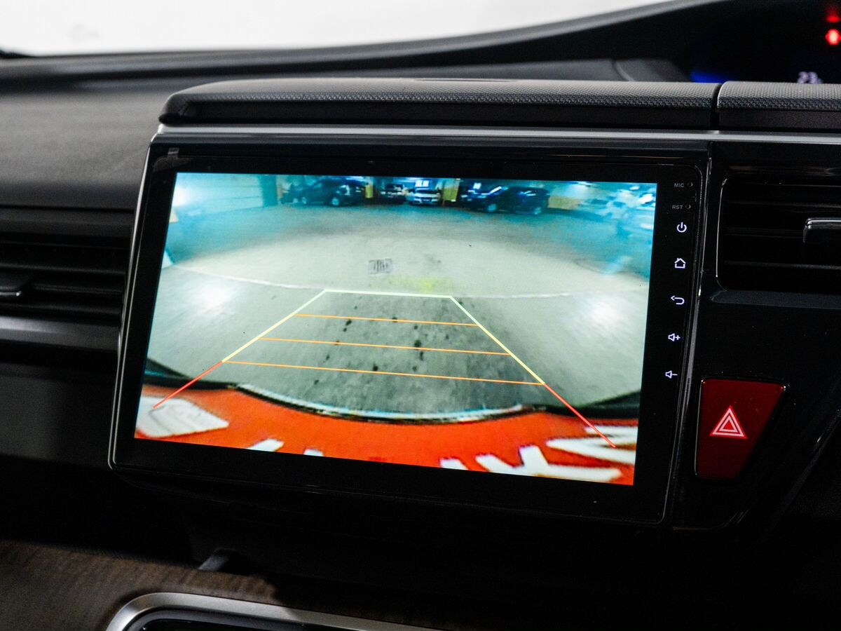 Honda Stepwgn 2015 - фото автомобиля