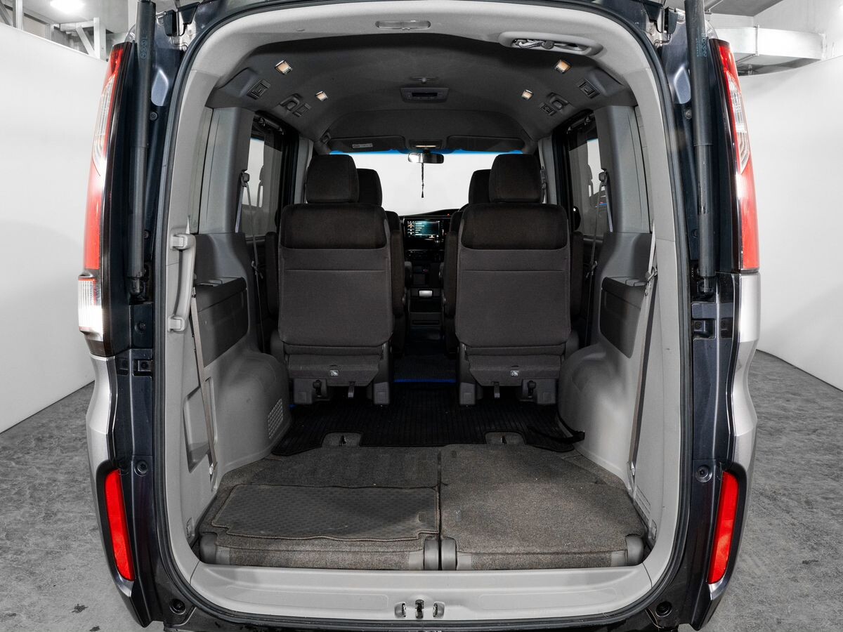 Honda Stepwgn 2015 - фото автомобиля