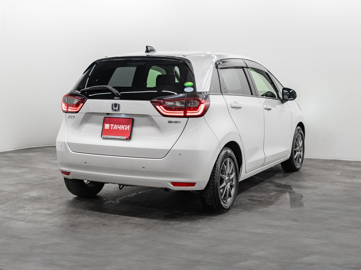Honda Fit 2020 - фото автомобиля