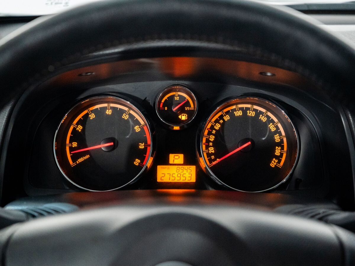 Opel Antara 2011 - фото автомобиля