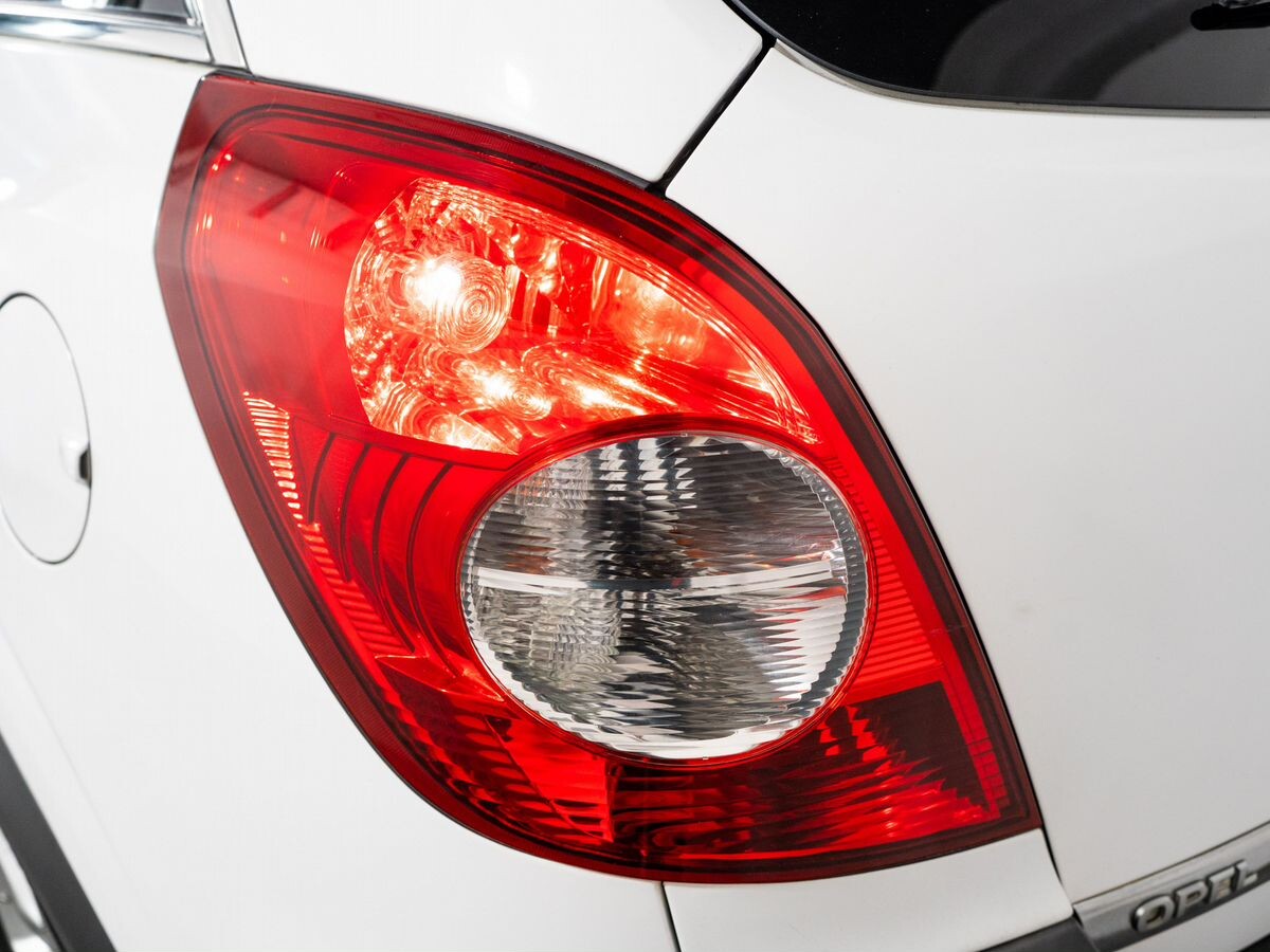 Opel Antara 2011 - фото автомобиля