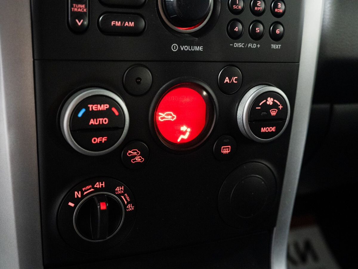 Suzuki Grand Vitara 2013 - фото автомобиля