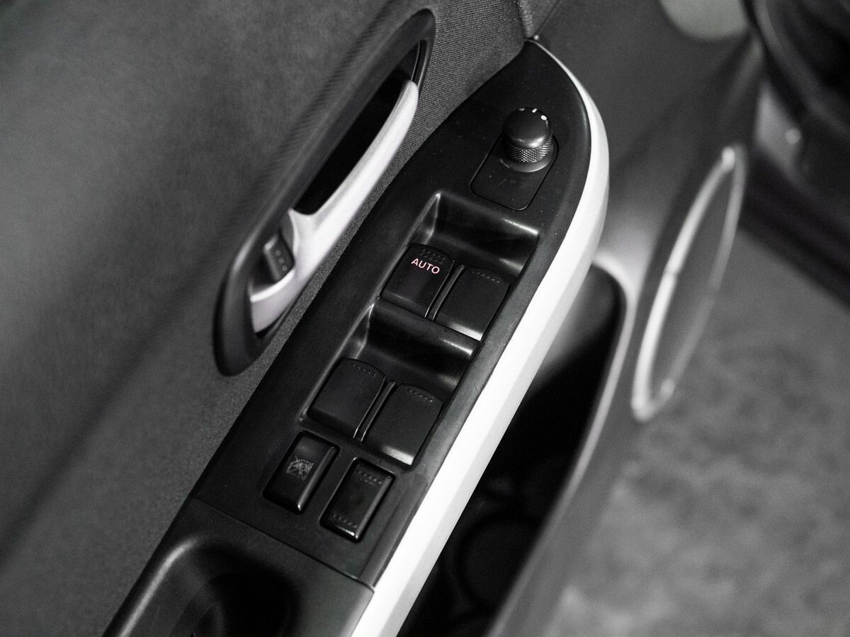 Suzuki Grand Vitara 2013 - фото автомобиля