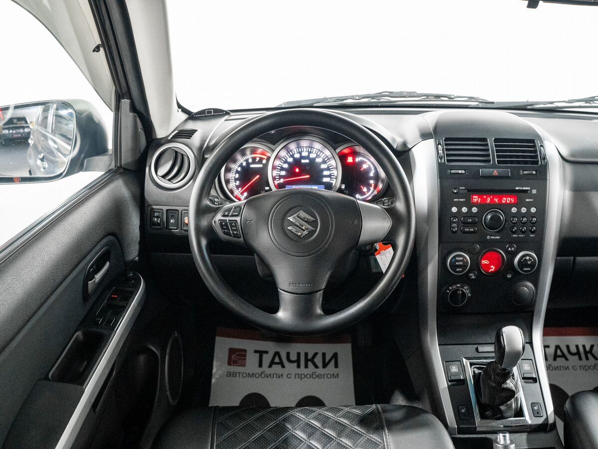 Suzuki Grand Vitara 2013 - фото автомобиля