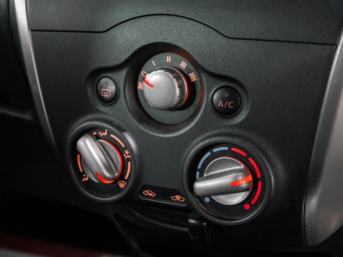 Nissan Note 2015 - фото автомобиля