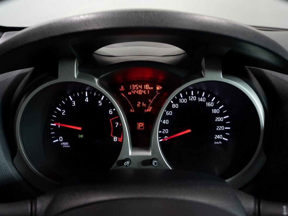 Nissan Juke 2014 - фото автомобиля