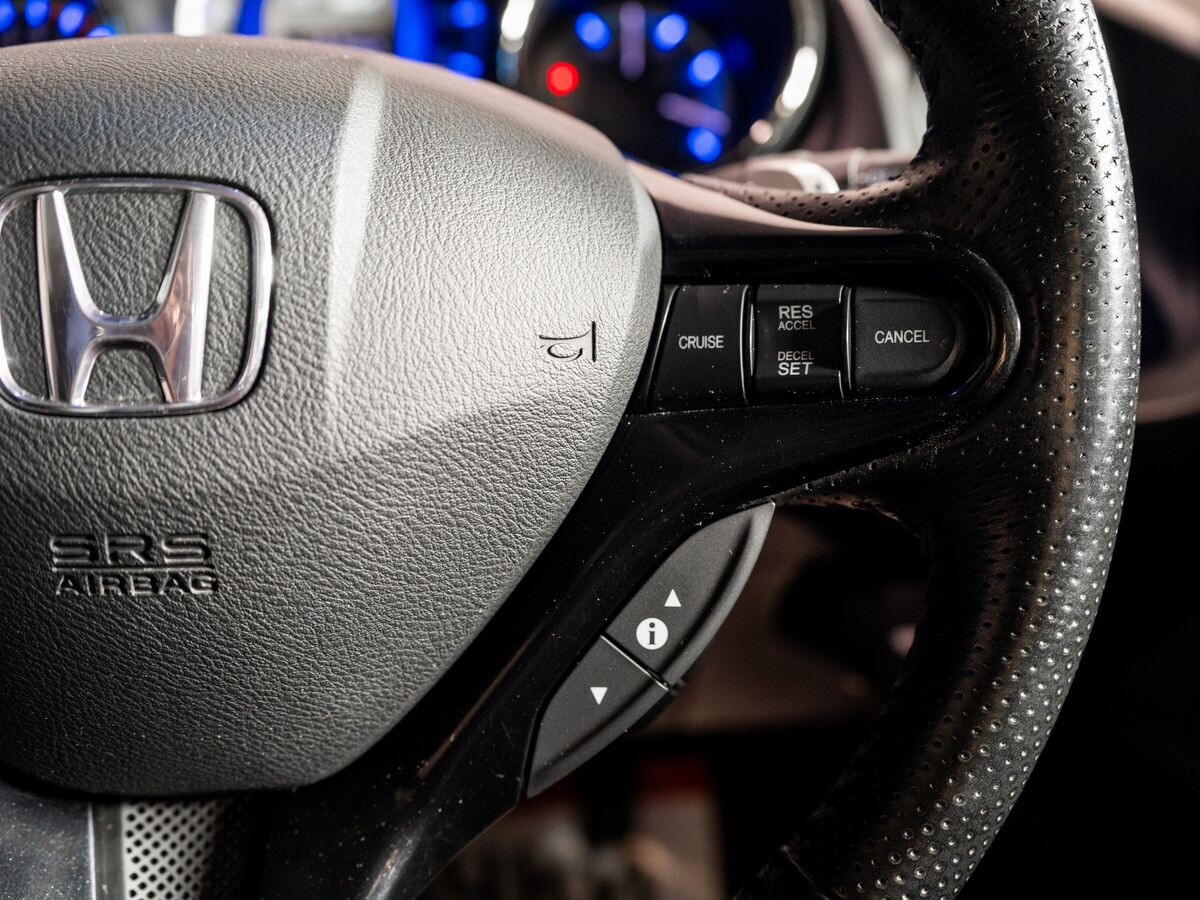 Honda Fit Shuttle 2014 - фото автомобиля