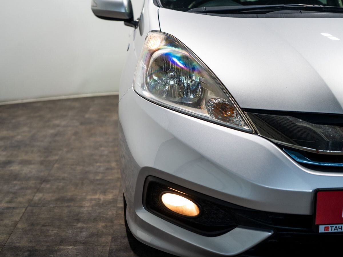 Honda Fit Shuttle 2014 - фото автомобиля