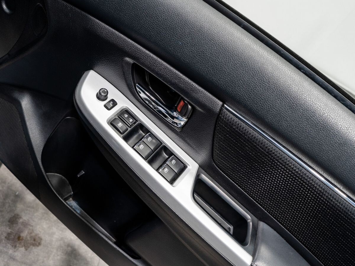 Subaru Levorg 2015 - фото автомобиля