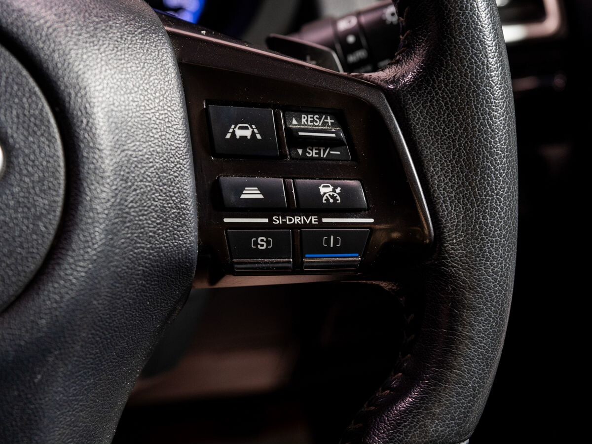 Subaru Levorg 2015 - фото автомобиля