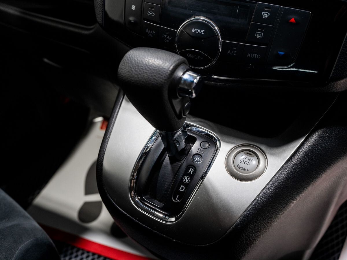 Nissan Serena 2014 - фото автомобиля