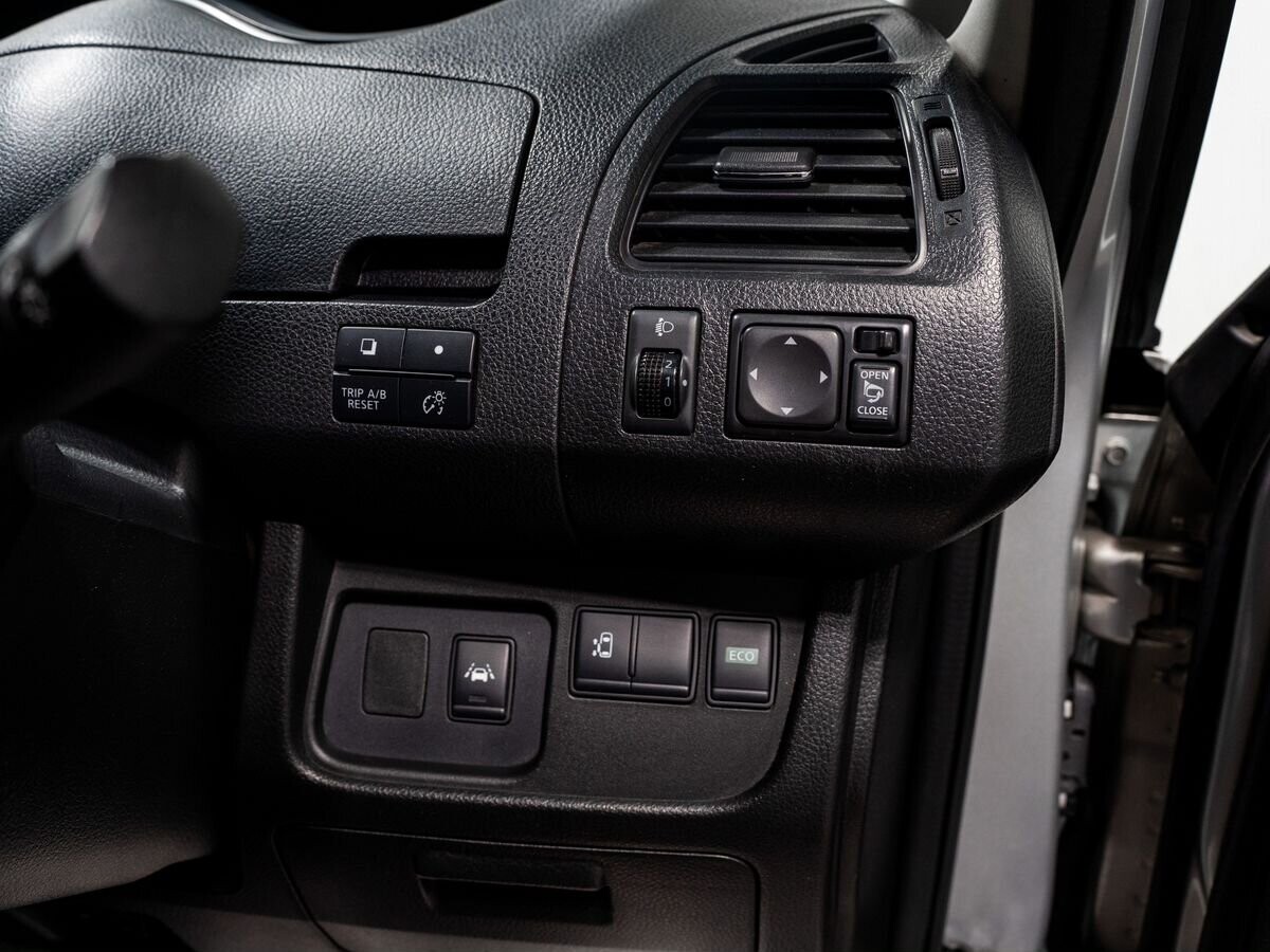 Nissan Serena 2014 - фото автомобиля