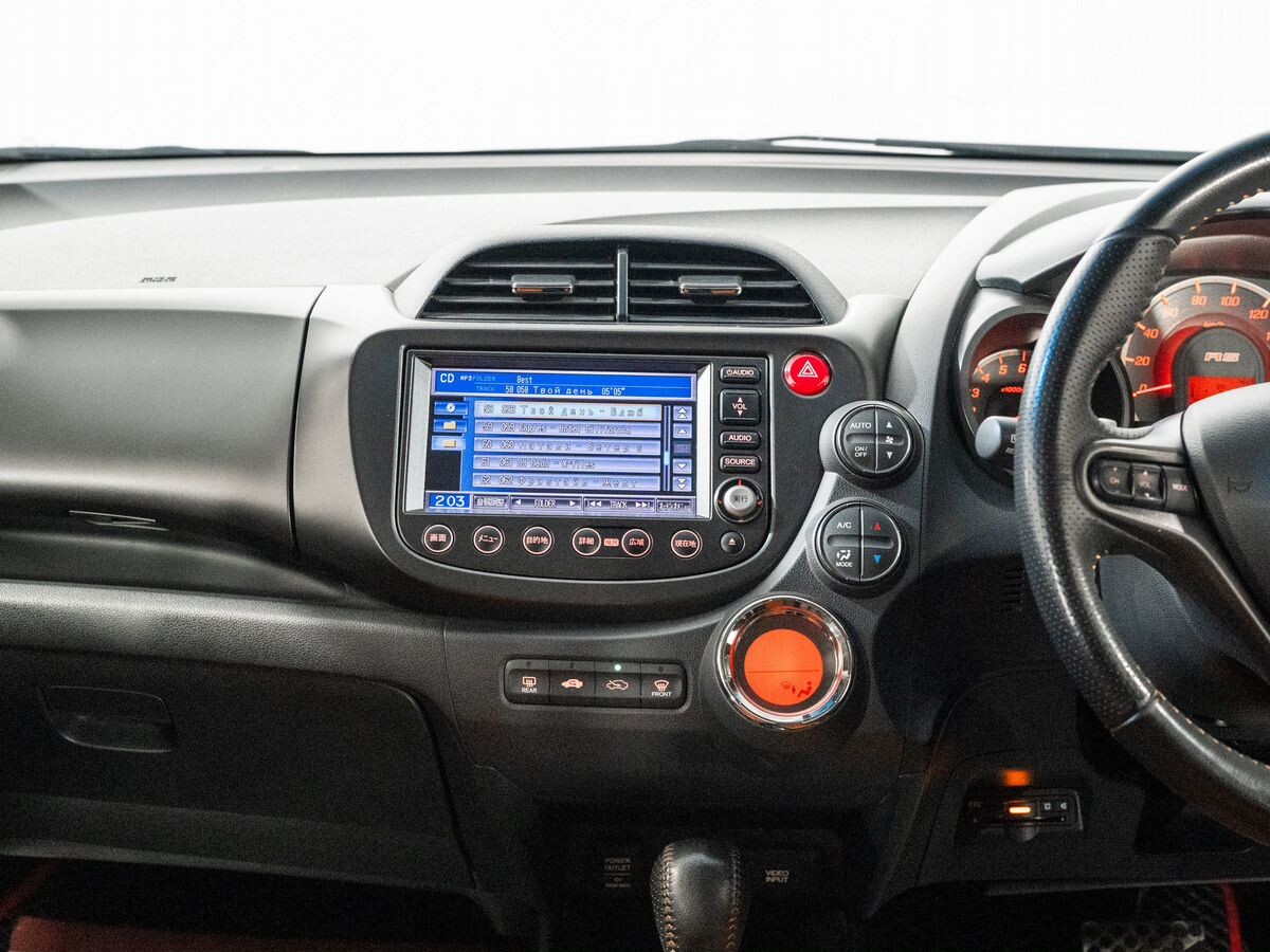 Honda Fit 2011 - фото автомобиля