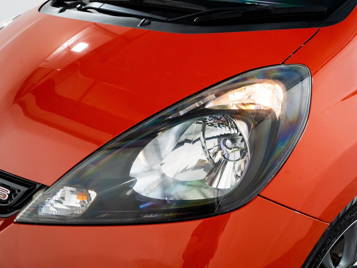 Honda Fit 2011 - фото автомобиля
