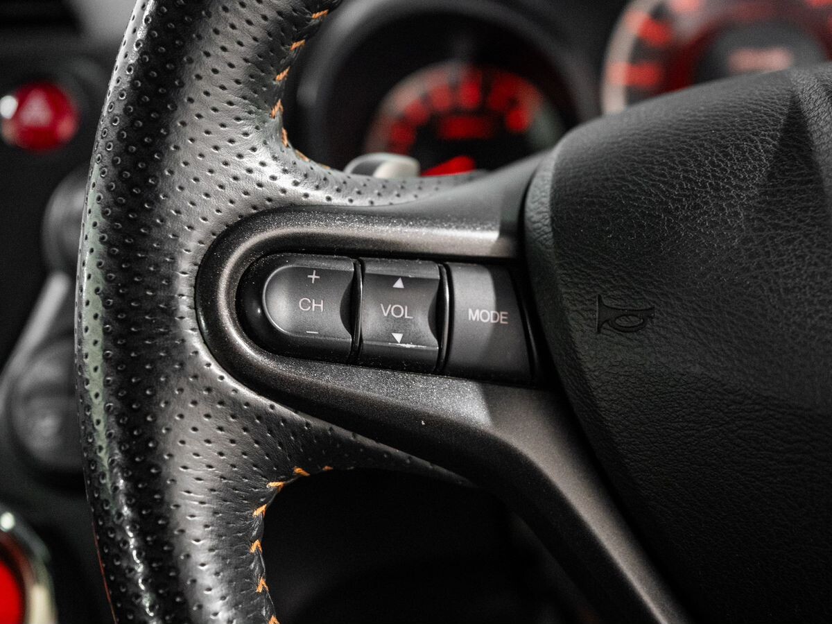 Honda Fit 2011 - фото автомобиля