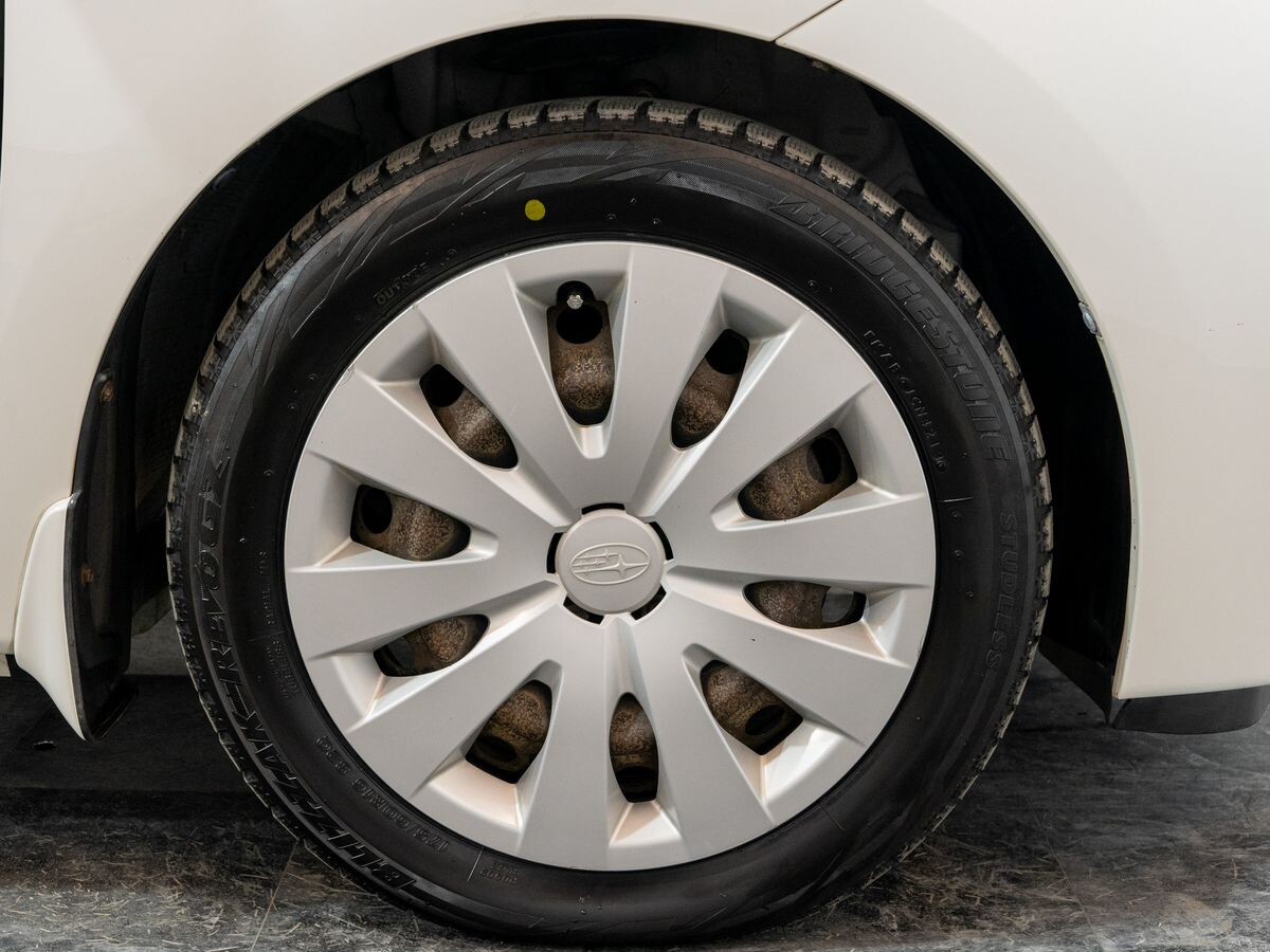 Subaru Trezia 2011 - фото автомобиля
