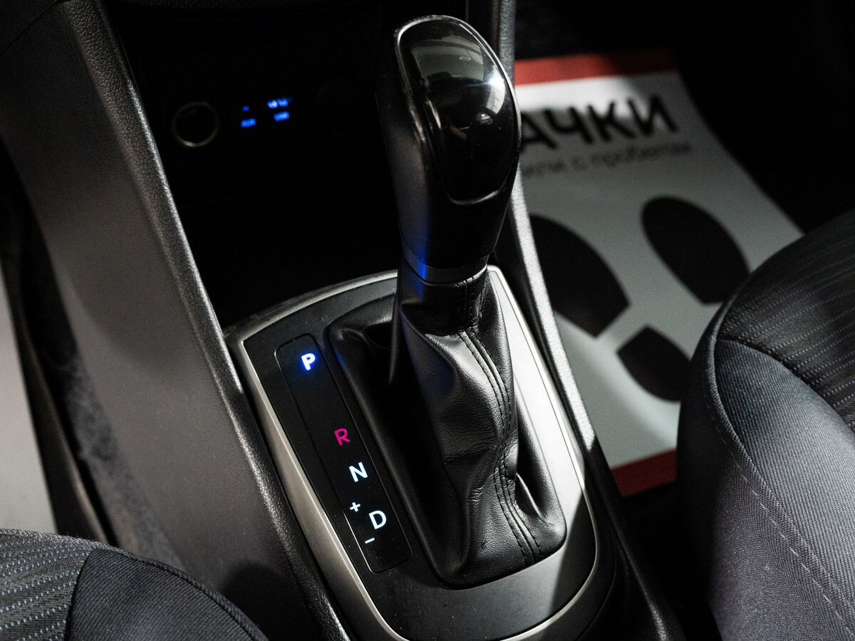 Hyundai Solaris 2015 - фото автомобиля